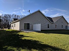 7301 Greenlawn Dr, North Ridgeville in North Ridgeville, OH