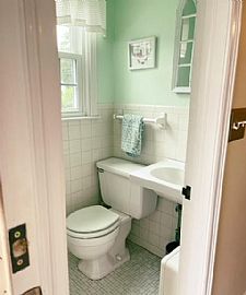 121 Morningside Dr, Stratford, Ct 06614 in Stratford, CT (Photo 8 of 10)