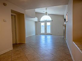 4362 Flagship Ct, Las Vegas, Nv 89121 in Las Vegas, NV (Photo 4 of 12)