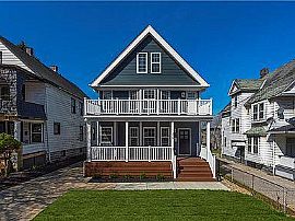 Beautiful Home For a Loving Family in Cleveland, OH (Photo 3 of 9)