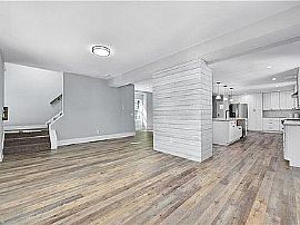 Beautiful Home For a Loving Family in Cleveland, OH (Photo 7 of 9)