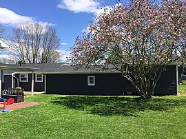 132 E 6th St, Williamstown, Wv 26187 in Williamstown, WV (Photo 11 of 12)