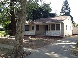 Beautiful House For Rent in Sacramento, CA