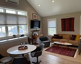 3 Church St, Oldwick, Nj 08858  Affordable House Rent in Oldwick, NJ (Photo 4 of 8)