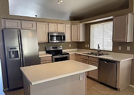 18650 N 42nd St, Phoenix, Az 85050 in Phoenix, AZ (Photo 3 of 12)