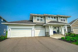 98 Heritage Blvd, Hudson, Wi 54016 in Hudson, WI