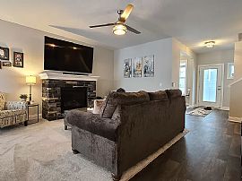 98 Heritage Blvd, Hudson, Wi 54016 in Hudson, WI (Photo 4 of 12)