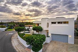 4-Bedroom, 4-Bathroom, 4,220 Square Feet in Honolulu, HI