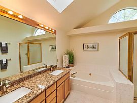 23612 Ne 25th Way, Sammamish, Wa 98074 House For Rent in Sammamish, WA (Photo 4 of 12)