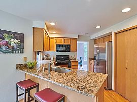 23612 Ne 25th Way, Sammamish, Wa 98074 House For Rent in Sammamish, WA (Photo 5 of 12)