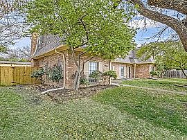 3 Beds Lovely Beautiful Available For Rent in Dallas, TX