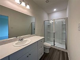 3 Beds Lovely Beautiful Available For Rent in Dallas, TX (Photo 10 of 12)