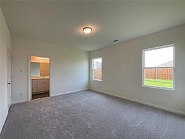 3 Beds Lovely Beautiful Available For Rent in Dallas, TX (Photo 9 of 12)