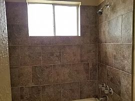 3 Beds Lovely Beautiful Available For Rent in Houston, TX (Photo 9 of 12)