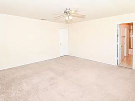 Charming 3 Bedrooms in San Antonio, TX (Photo 6 of 12)