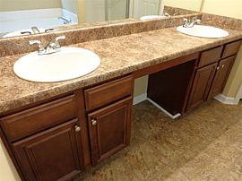 Kim 4beds Home in Marietta, GA (Photo 11 of 12)