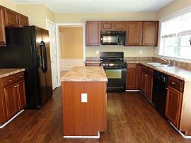 Kim 4beds Home in Marietta, GA (Photo 5 of 12)