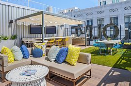 Immerse Yourself in Upscale Living Amid The Energy of The City  in Los Angeles, CA (Photo 11 of 11)