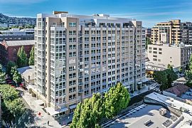 The Gossamer Is The Newest Spot For Highly-Amenitized Apartment in Portland, OR (Photo 11 of 11)