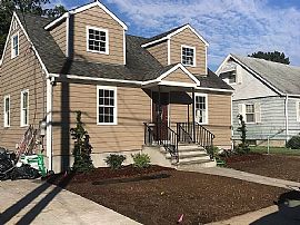 32 Greenfield Rd, Milford, Ct 06460 in Milford, CT