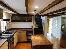 172 Halls Hill Rd, Killingly, Ct 06239 in Killingly, CT (Photo 2 of 5)