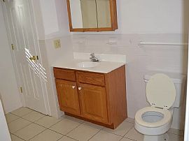 198 S Main St #b, Seymour, Ct 06483 in Seymour, CT (Photo 4 of 6)