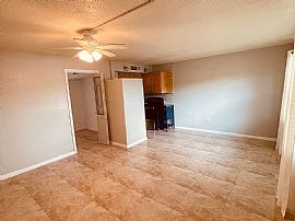 1200 Colonnades Dr Unit 105, Fort Pierce, Fl 34949 in Fort Pierce, FL