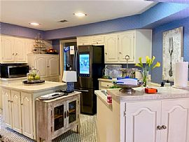 6930 Kenwhite Dr Rental in Dallas, TX (Photo 3 of 12)