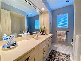 6930 Kenwhite Dr Rental in Dallas, TX (Photo 9 of 12)