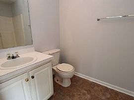 100 Creek Way Ln, Columbia, Sc  in Columbia, SC (Photo 7 of 12)