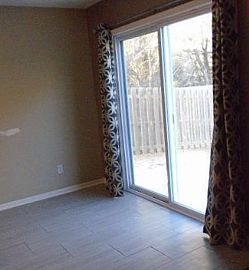 Beautiful 3 Bedroom 2.5 Bath Available For Rent in Grandview Plaza, KS (Photo 2 of 7)