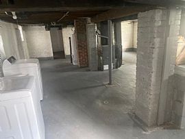 Beautiful 4 Bedroom 2 Bath Available For Rent in Detroit, MI (Photo 3 of 8)