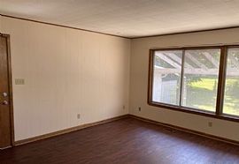 Lovely 3 Bedroom 2 Bath Available For Rent in Jackson, MI