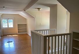 Lovely 3 Bedroom 2 Bath Available For Rent in Jackson, MI (Photo 3 of 9)