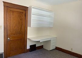 Lovely 3 Bedroom 2 Bath Available For Rent in Jackson, MI (Photo 6 of 9)