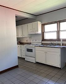 Lovely 3 Bedroom 2 Bath Available For Rent in Jackson, MI (Photo 8 of 9)