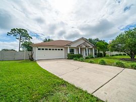 Singles Family Resident in Jacksonville, FL (Photo 2 of 12)