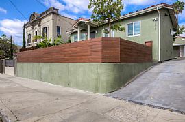  Electric House 2 Bed Room in Los Angeles, CA (Photo 12 of 12)