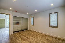  Electric House 2 Bed Room in Los Angeles, CA (Photo 6 of 12)