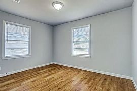 Real in Texas City, TX (Photo 8 of 11)