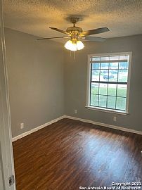 4 Beds Lovely Beautiful Available For Rent in San Antonio, TX (Photo 10 of 12)