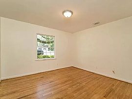 1022 Uster St, Mobile, Al 36608 in Mobile, AL (Photo 11 of 12)