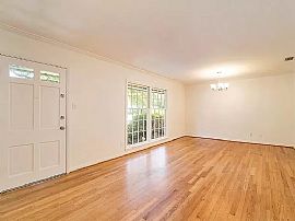 1022 Uster St, Mobile, Al 36608 in Mobile, AL (Photo 7 of 12)