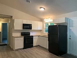 3107 Normandale Dr Nw, Huntsville, Al 35811 in Huntsville, AL (Photo 5 of 9)