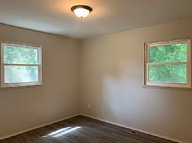 3107 Normandale Dr Nw, Huntsville, Al 35811 in Huntsville, AL (Photo 7 of 9)