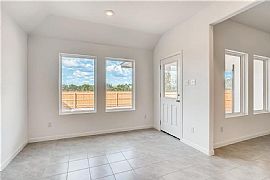 3 Beds Lovely Beautiful Available For Rent in Pflugerville, TX (Photo 6 of 12)