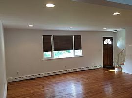 Charming 4 Bedroom Home in Oakhurst, NJ (Photo 4 of 8)