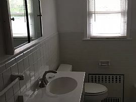 Charming 4 Bedroom Home in Oakhurst, NJ (Photo 8 of 8)