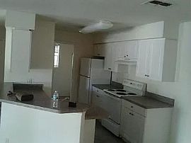 1ba in Zephyrhills, FL (Photo 2 of 7)
