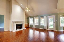 4 Beds Lovely Beautiful Available For Rent in Austin, TX (Photo 3 of 12)